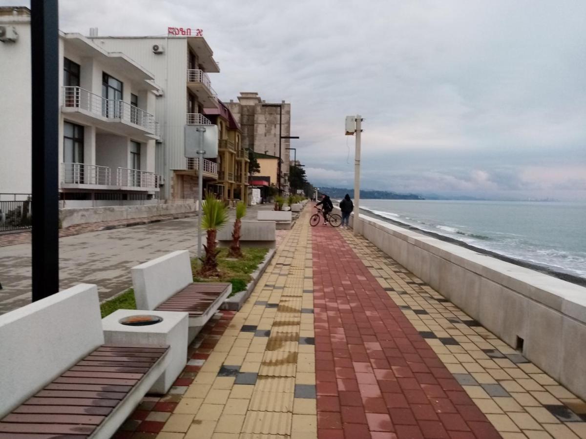 Guest House Agmashenebeli 229 Kobuleti ภายนอก รูปภาพ